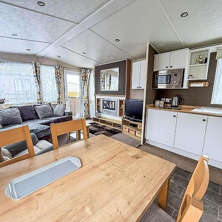 Brilliant Caravan With A Partial Sea View In Suffolk Ref 32026Az Лоустофт Екстер'єр фото