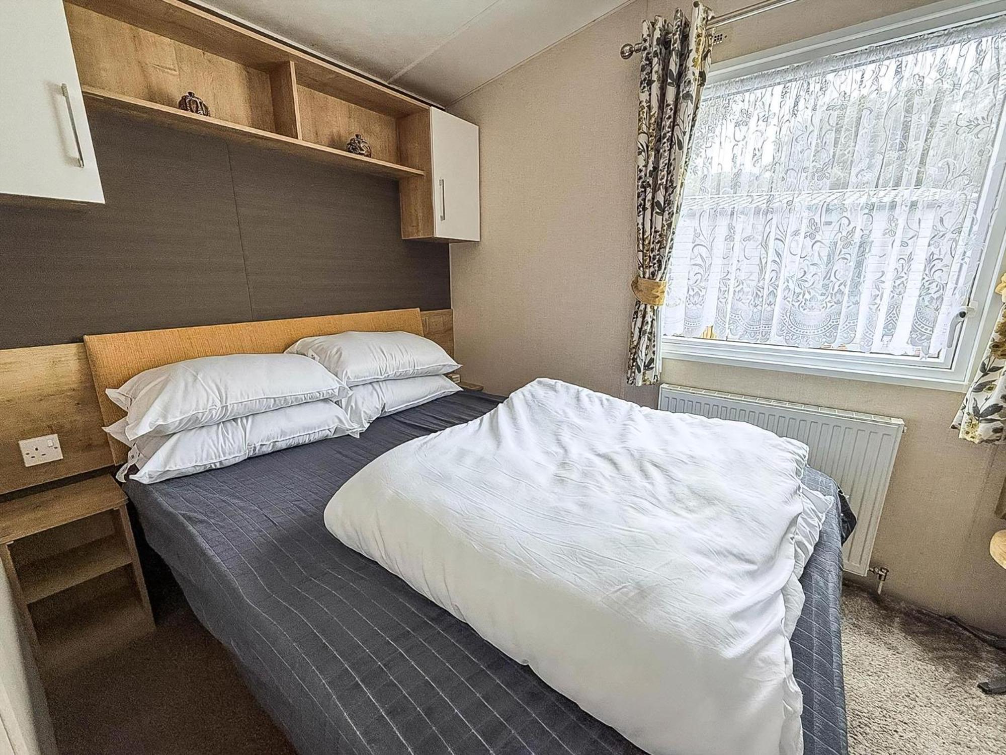 Brilliant Caravan With A Partial Sea View In Suffolk Ref 32026Az Лоустофт Екстер'єр фото